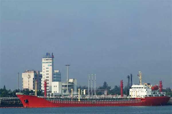 6660 Ton Tanker