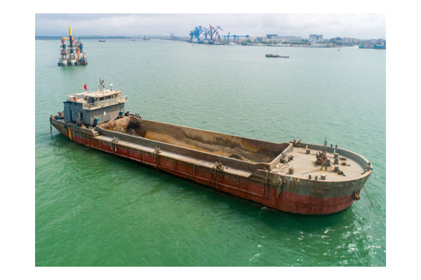 57.2M 1400 T Split Barge
