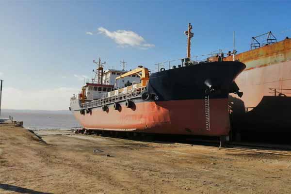 500Ton Oil Tanker