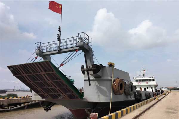 Marine vessel