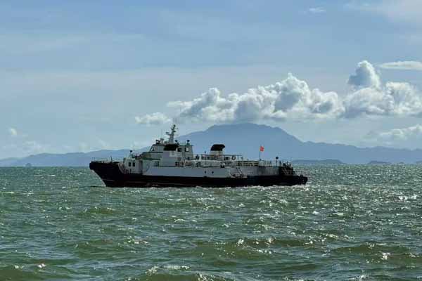 Marine vessel