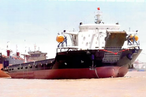 491FT 18000T LCT