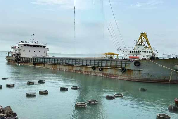 281FT 3000Ton SPB