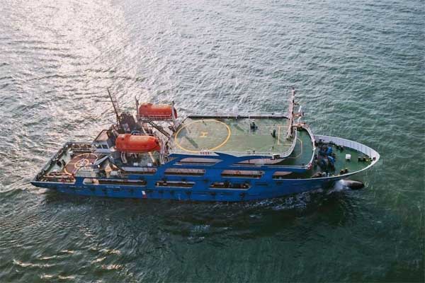 Marine vessel